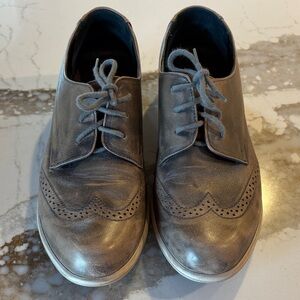 Naot Women’s Gray Wingtip Derby Oxfords